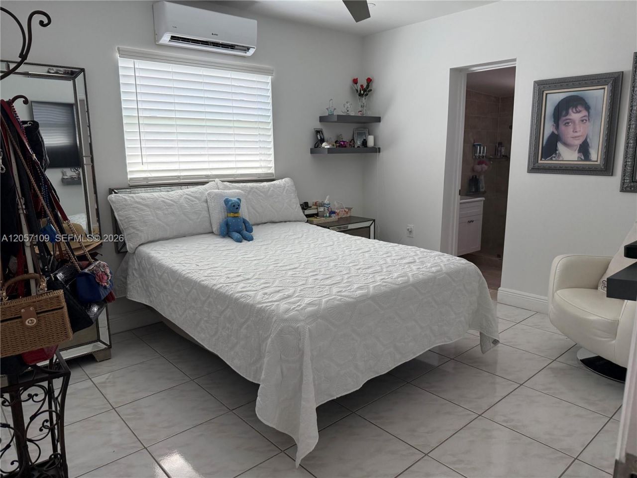 10571 SW 27th St, Miami, FL 33165 Photo