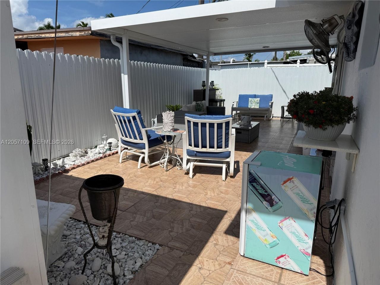 10571 SW 27th St, Miami, FL 33165 Photo
