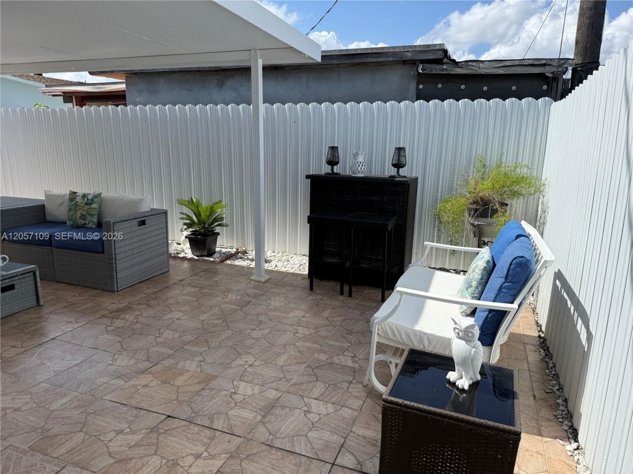 10571 SW 27th St, Miami, FL 33165 Photo