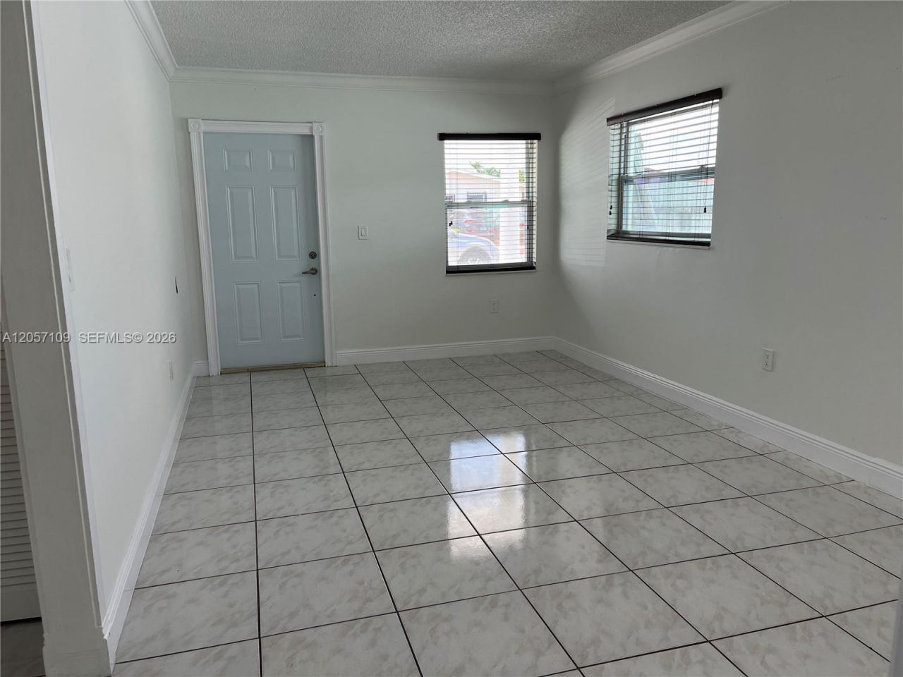 10571 SW 27th St, Miami, FL 33165 Photo