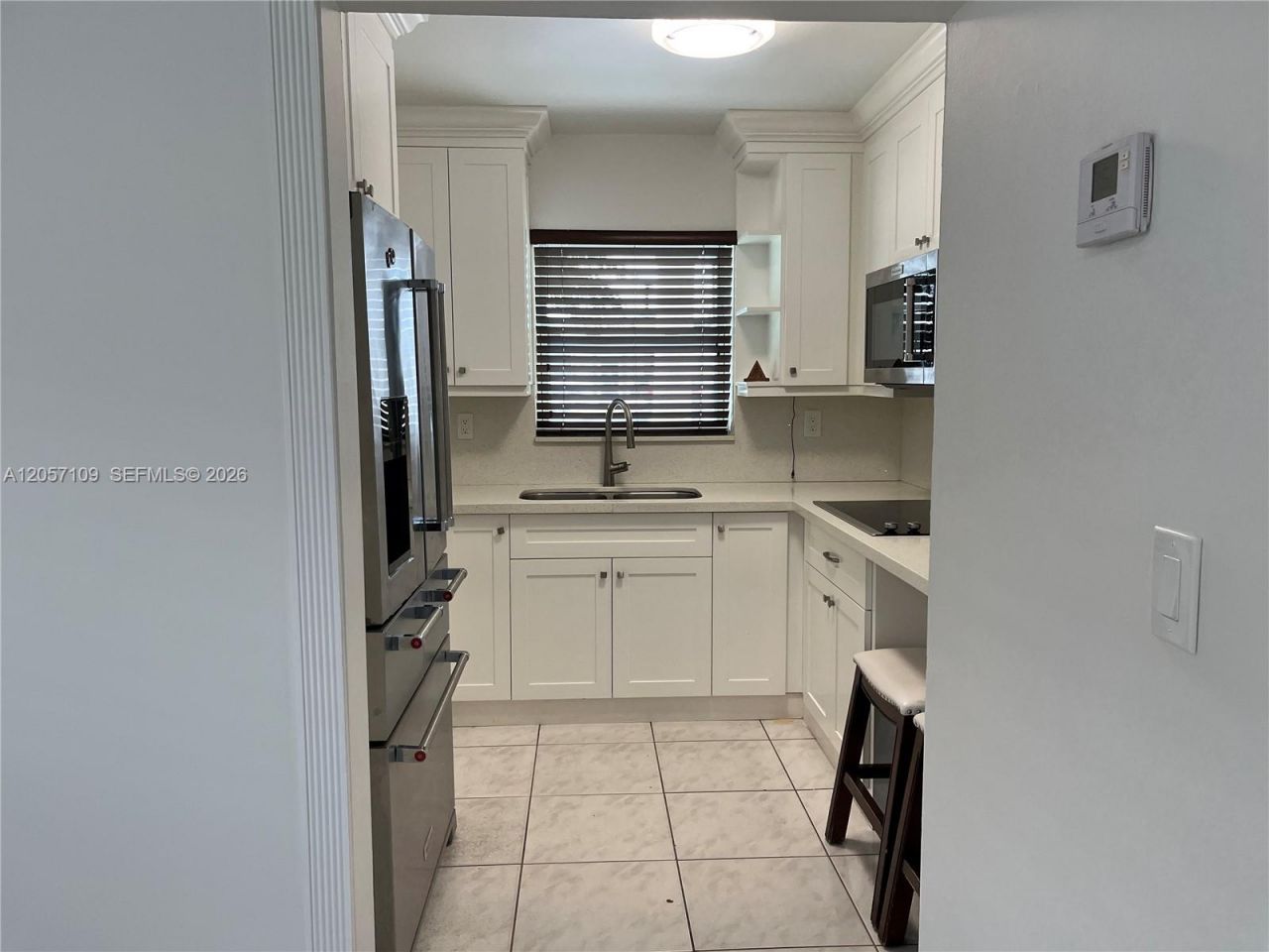 10571 SW 27th St, Miami, FL 33165 Photo