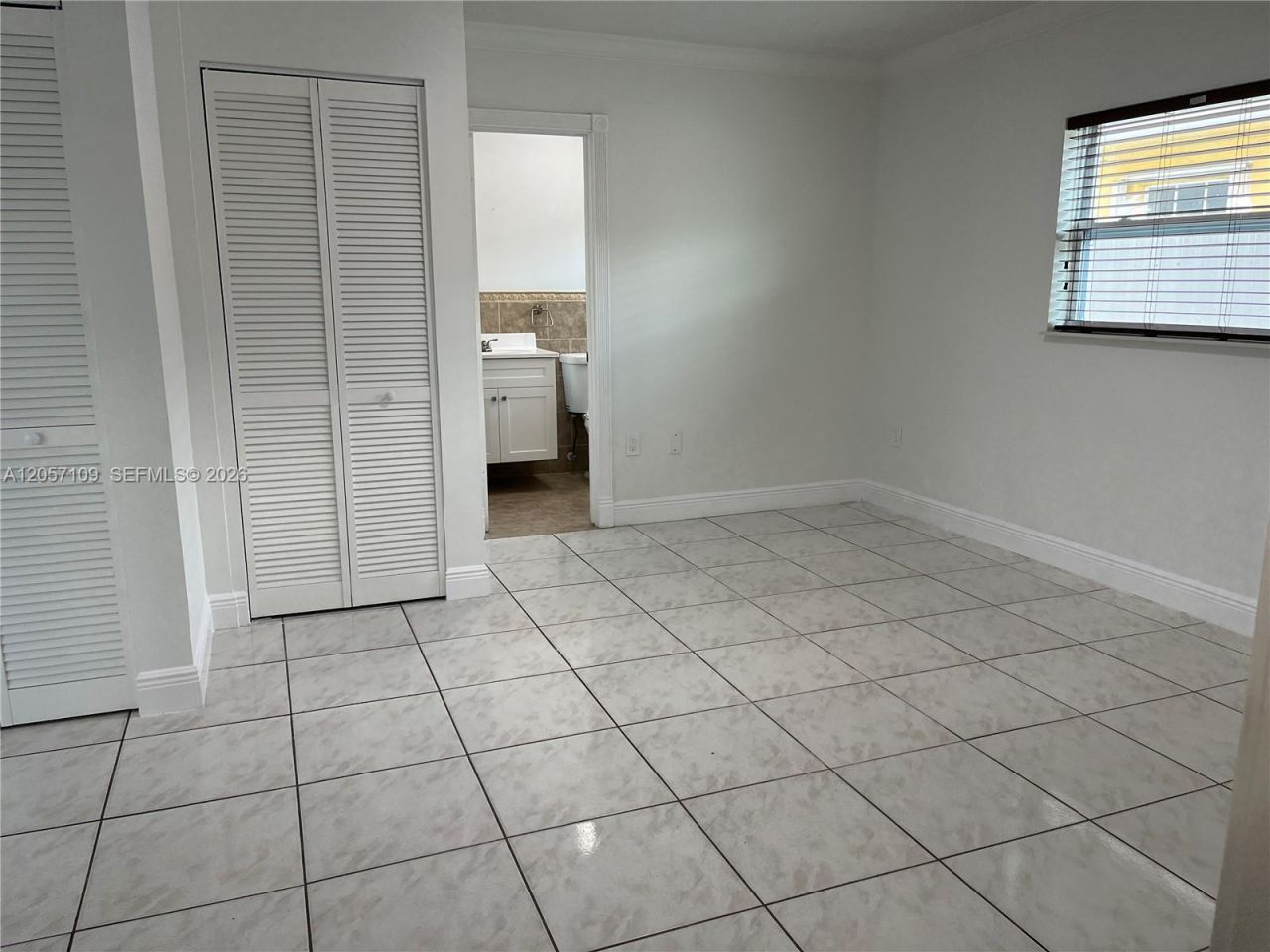10571 SW 27th St, Miami, FL 33165 Photo