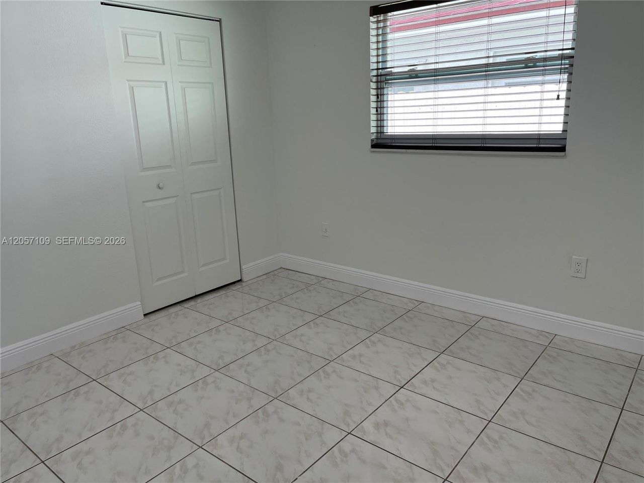 10571 SW 27th St, Miami, FL 33165 Photo