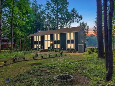 3144 Timberlea , Baldwinsville, NY 13024