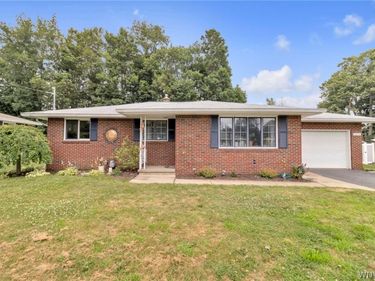 4294 Beetow Drive , Hamburg, NY 14075