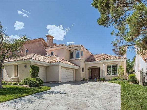 8900 Rainbow Ridge Drive, Las Vegas, NV 89117