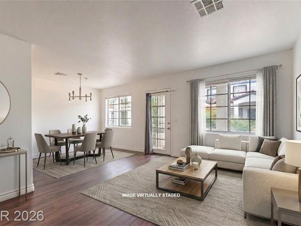 5330 E Charleston Boulevard, Unit 44, Las Vegas, NV 89142