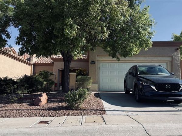 9333 Fresh Spring Drive , Las Vegas, NV 89134