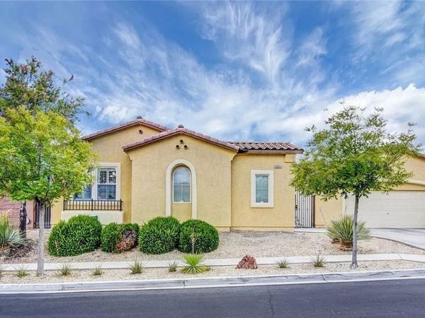 9405 Artesian Oak Court, Las Vegas, NV 89149