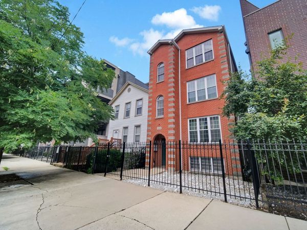 1214 W Ohio Street, Chicago, IL 60642