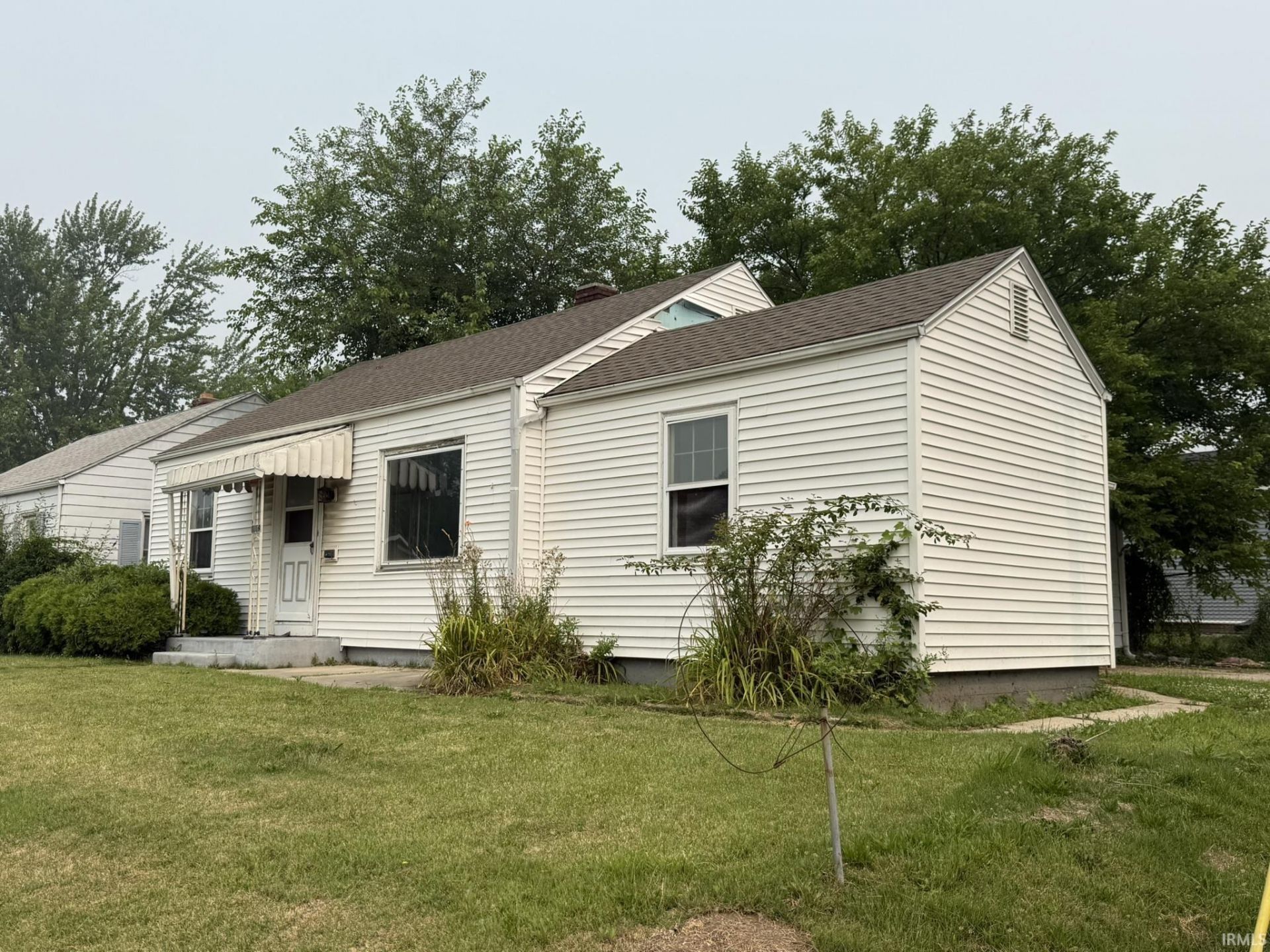 1209 Oxford Street, Fort Wayne, IN 46806 Main Photo