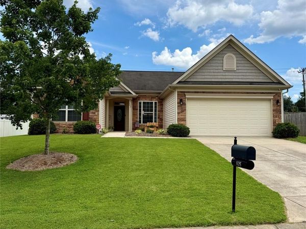 105 Kingston Drive , Mount Holly, NC 28120