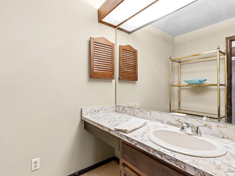 120 Saint Julien Street, Unit 36C, Worthington, OH 43085 Photo 21