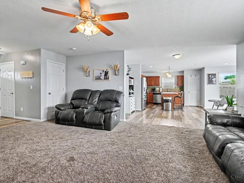 707 Holland Court, Trenton, OH 45067 Photo 7