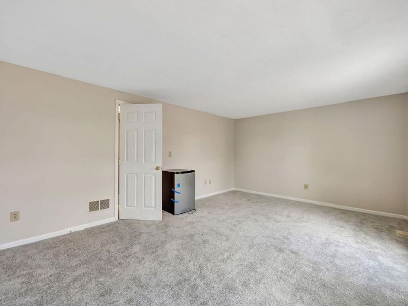 10917 Barrington Court, Sycamore Township, OH 45242 Photo 22