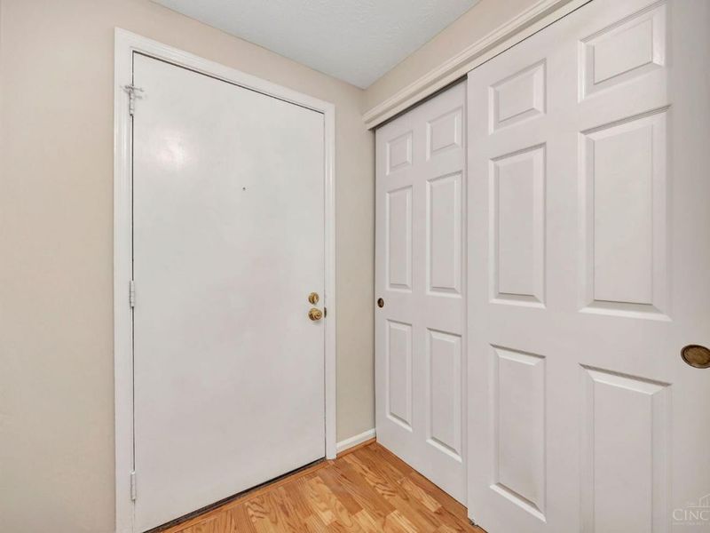 10917 Barrington Court, Sycamore Township, OH 45242 Photo 5