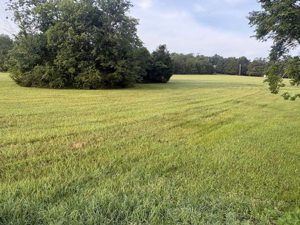 1390 W Richmond Shop Rd , Lebanon, TN 37090