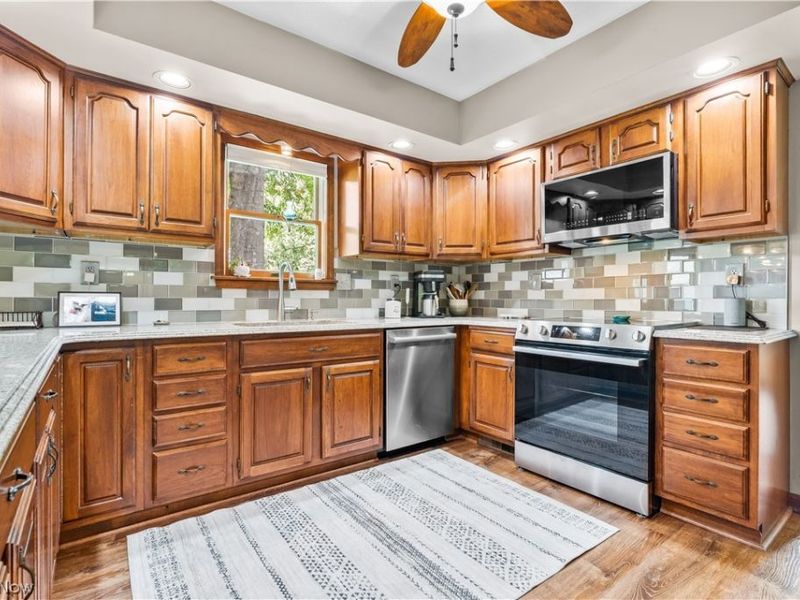 7694 Hartman Road , Wadsworth, OH 44281 Photo 24