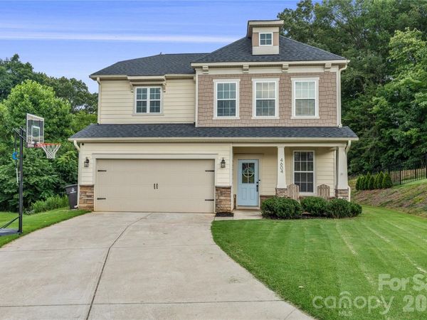 4604 Fairway Run Drive, Pfafftown, NC 27040