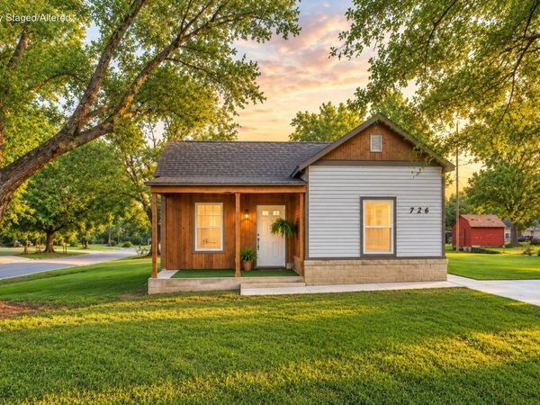 2900 W Lombard Street , Springfield, MO 65802