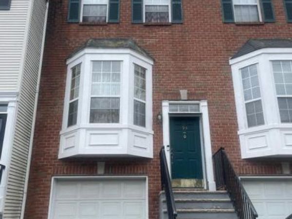 93 PEREZ DRIVE, NEWARK, NJ 07103