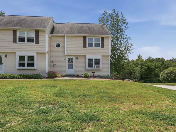 36 Scott Lane, Sandown, NH 03873