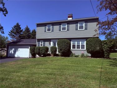 22 Mccracken Drive , Oswego, NY 13126