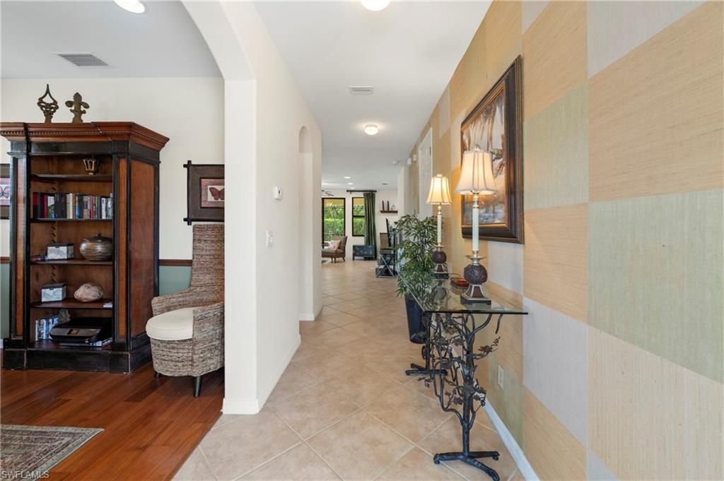 1224 Manado Dr , Naples, FL 34113 Photo