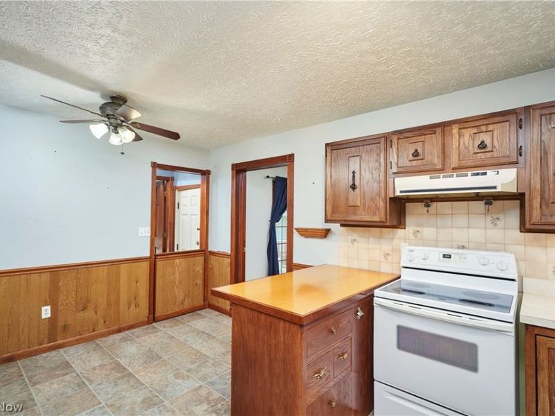 4055 Baird Road , Stow, OH 44224 Photo 6