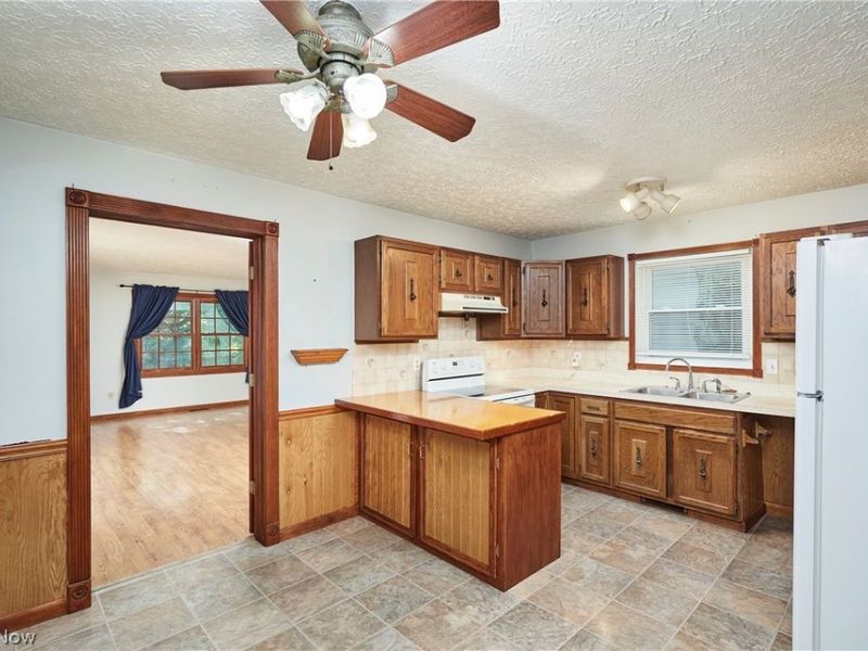 4055 Baird Road , Stow, OH 44224 Photo 7