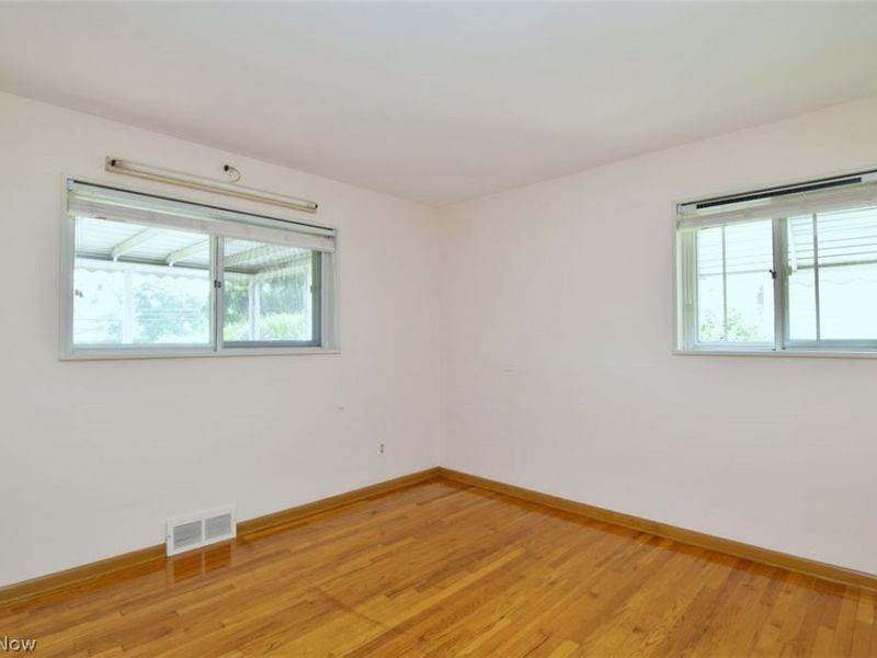 232 E 293rd Street , Willowick, OH 44095 Photo 16