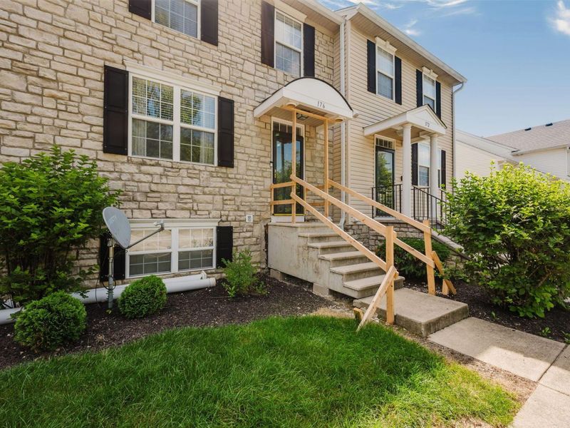 176 Preswicke Mill, Blacklick, OH 43004 Photo 2