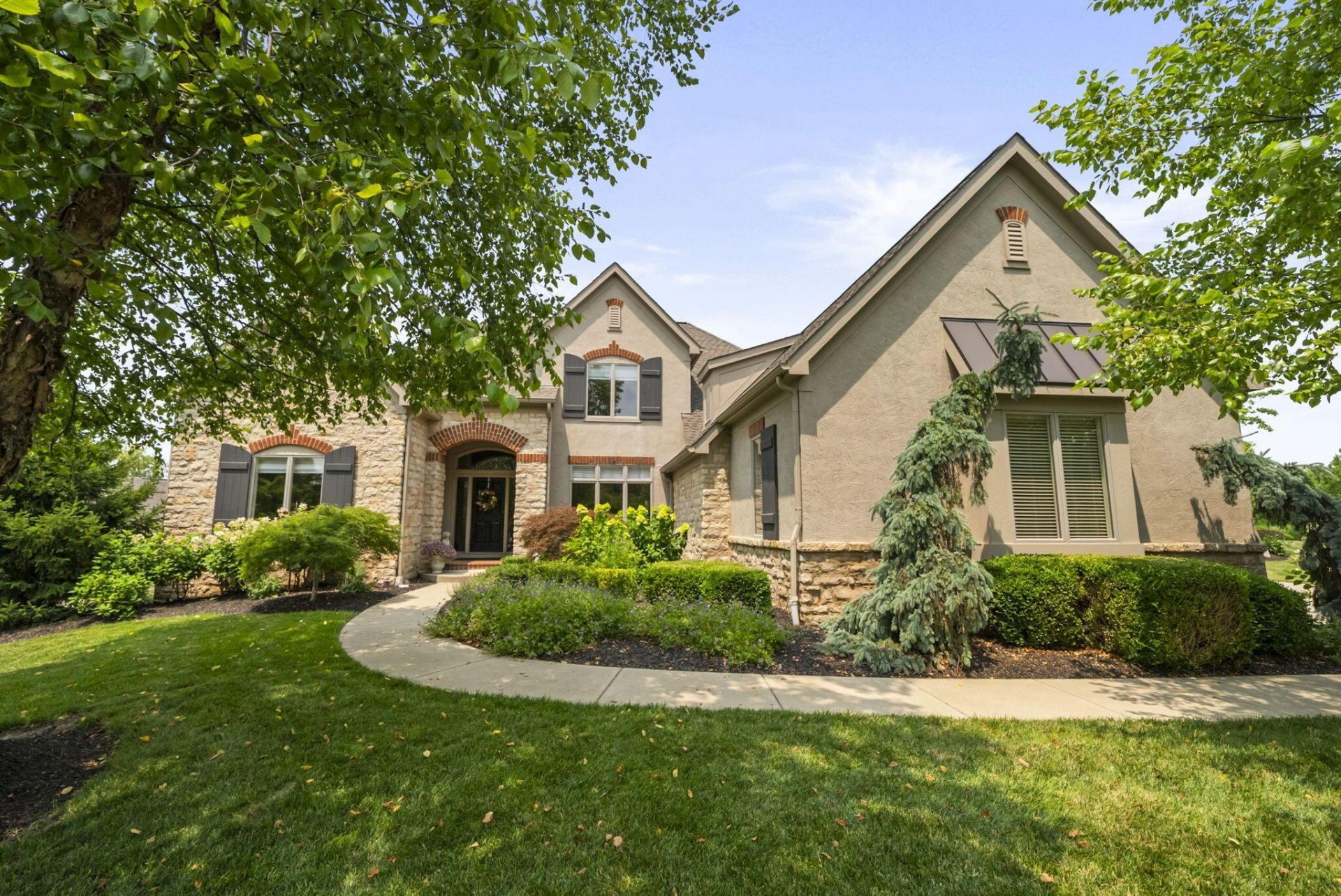 9889 Morris Drive , Dublin, OH 43017 Main Photo