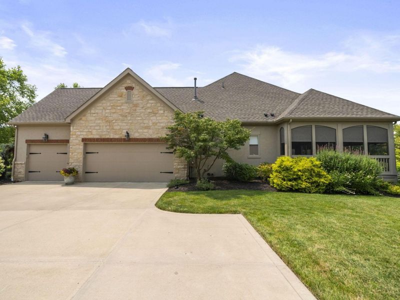9889 Morris Drive , Dublin, OH 43017 Photo 5