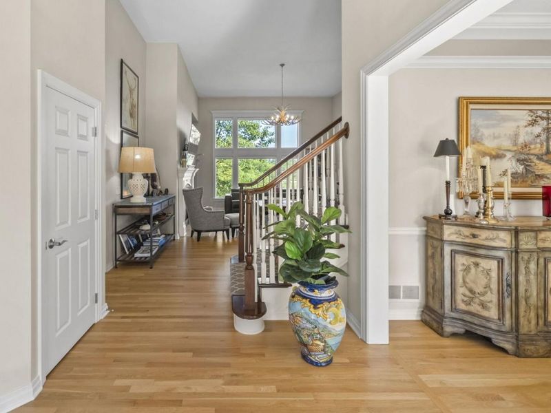 9889 Morris Drive , Dublin, OH 43017 Photo 8