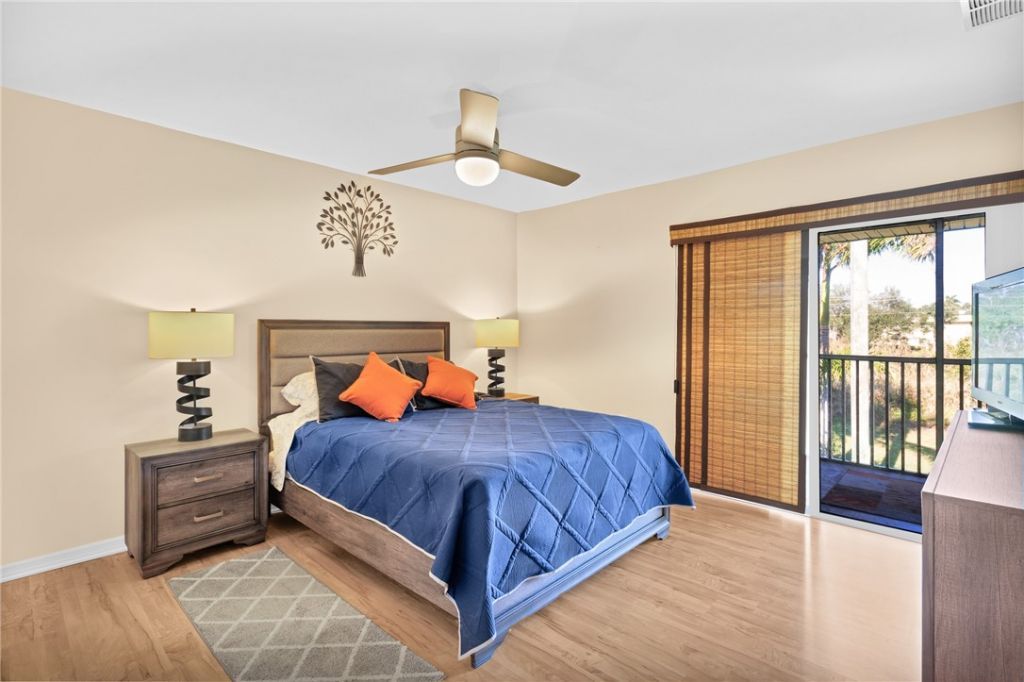 107 Spring Lake Court, Unit 206, Vero Beach, FL 32962 Photo