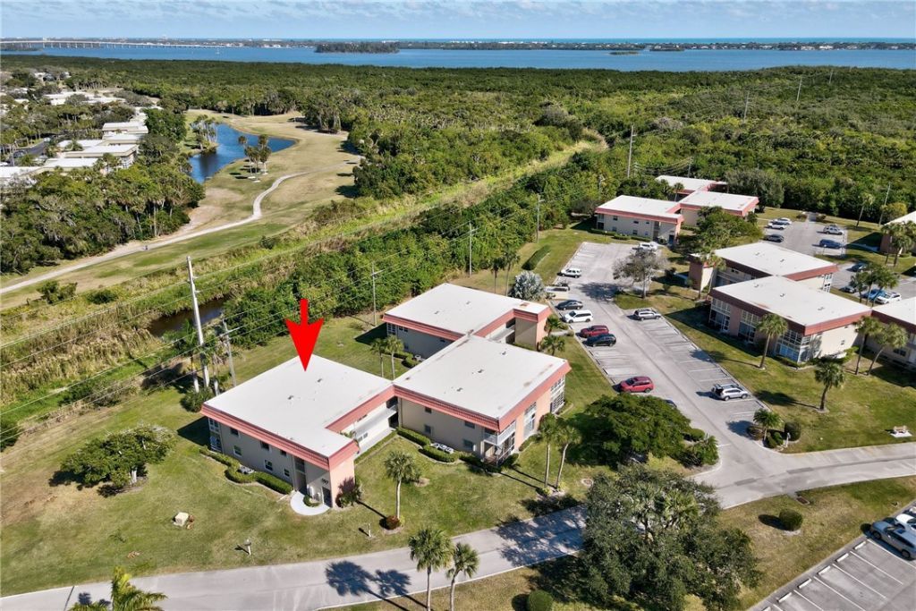107 Spring Lake Court, Unit 206, Vero Beach, FL 32962 Photo