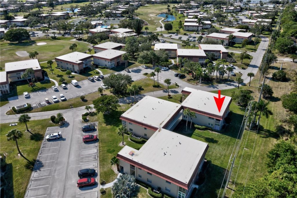 107 Spring Lake Court, Unit 206, Vero Beach, FL 32962 Photo