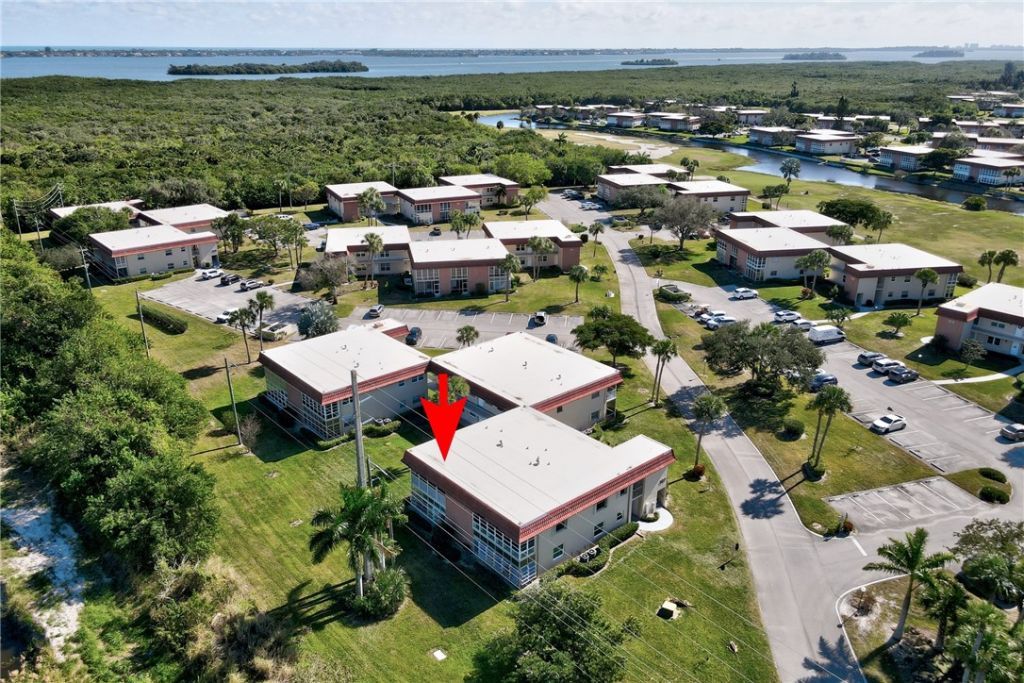 107 Spring Lake Court, Unit 206, Vero Beach, FL 32962 Photo