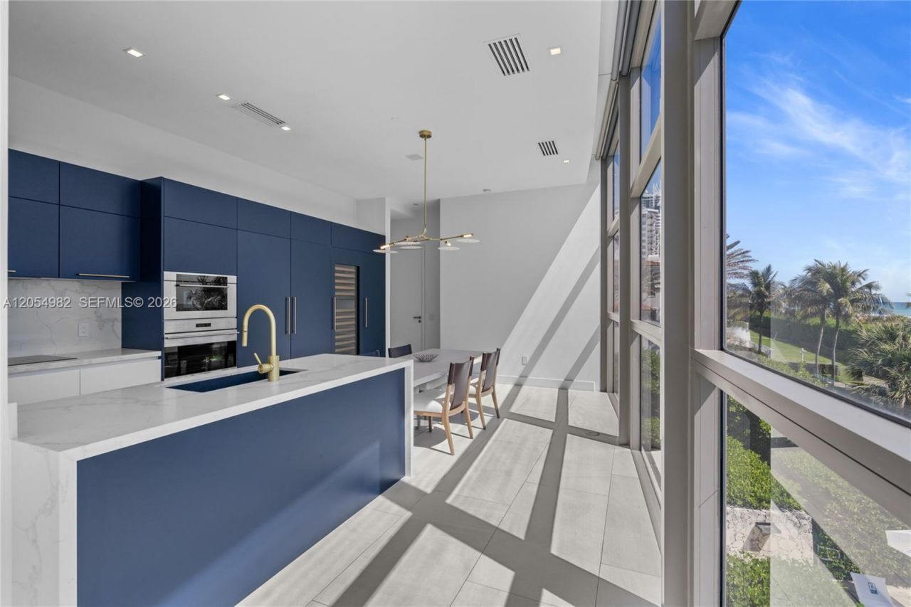 5875 Collins Ave, Unit 401, Miami Beach, FL 33140 Photo