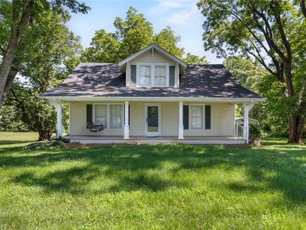 106 Sunset Drive , Boonville, NC 27011