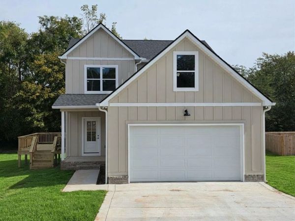 1027 Northside Drive, Dickson, TN 37055