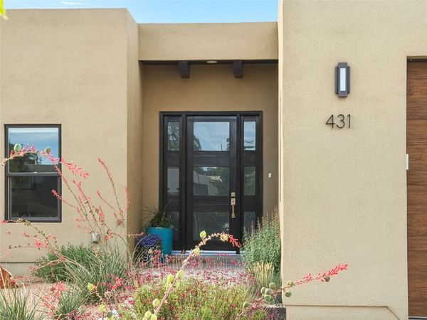 431 Calle Bonita , Santa Fe, NM 87505