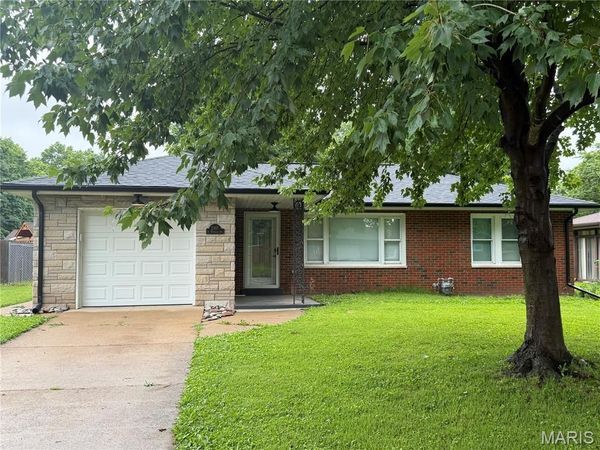 2307 Saint Bernard Avenue , Granite City, IL 62040