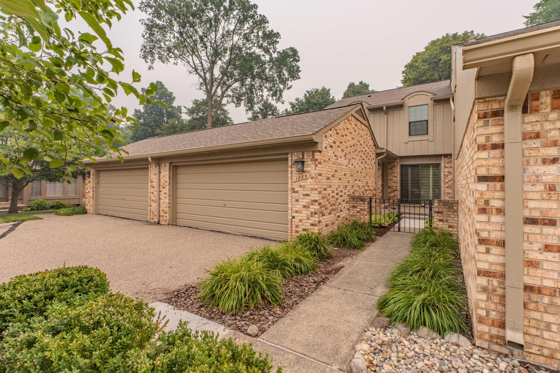 1885 Christy Court, Rochester, MI 48309 Main Photo