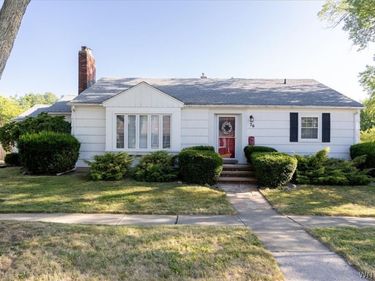 76 Worth Street , Buffalo, NY 14223