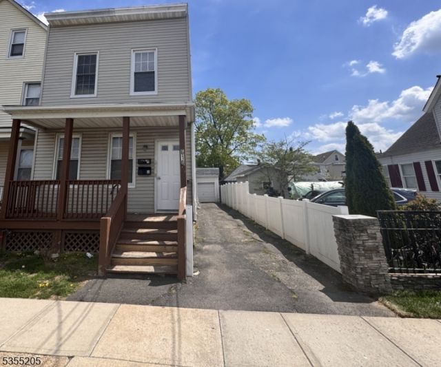 610 Cortlandt St, Perth Amboy, NJ 08861 Main Photo