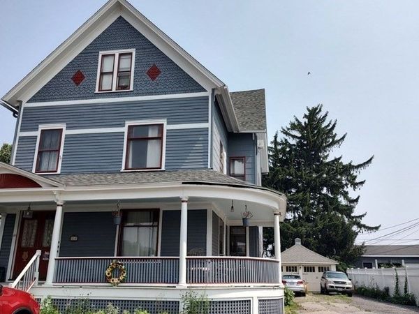 15 Millbrook St, Unit 1, Worcester, MA 01606