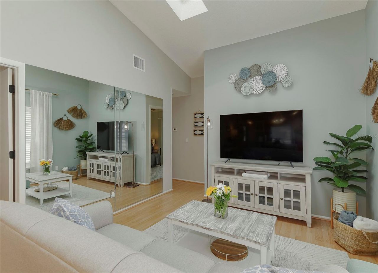 12223 Sun Vista Court E, Treasure Island, FL 33706 Photo