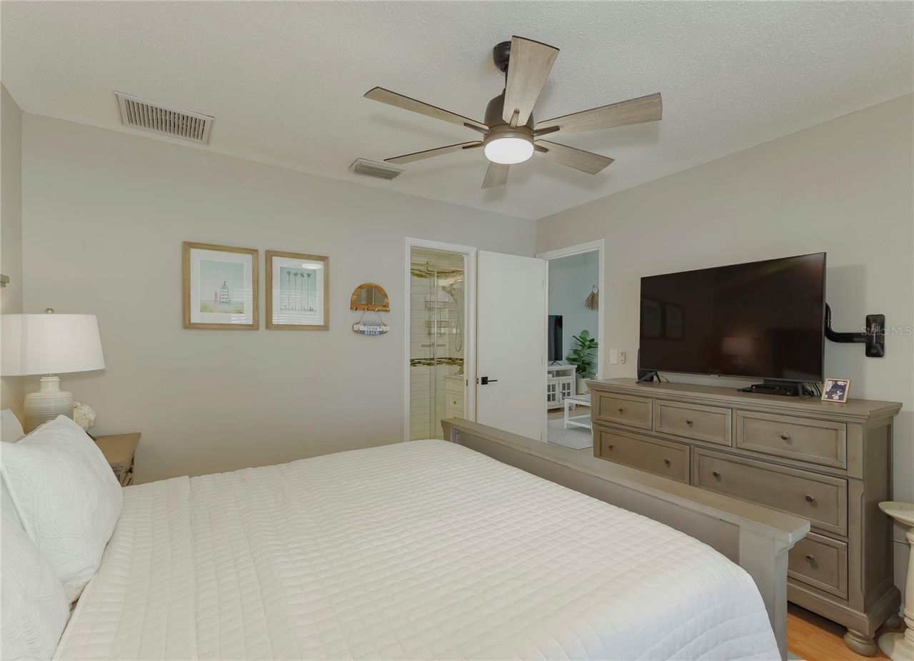 12223 Sun Vista Court E, Treasure Island, FL 33706 Photo